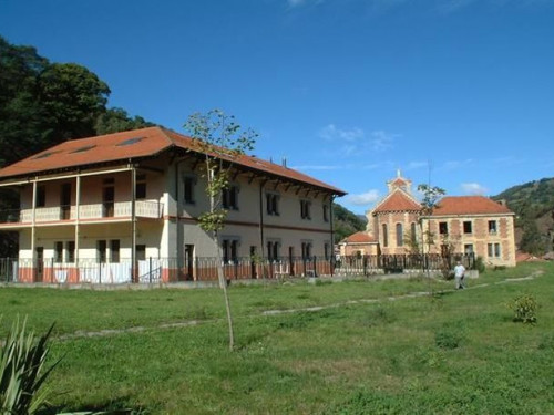 ALBERGUE JUVENIL BUSTIELLO